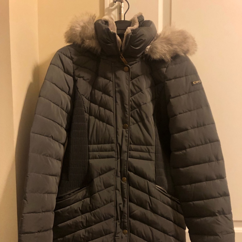 Donna Karan down coat. Tags removed but never worn. Excellent condition!
